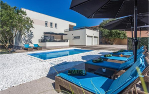 Beautiful Home In Kraj With Wifi